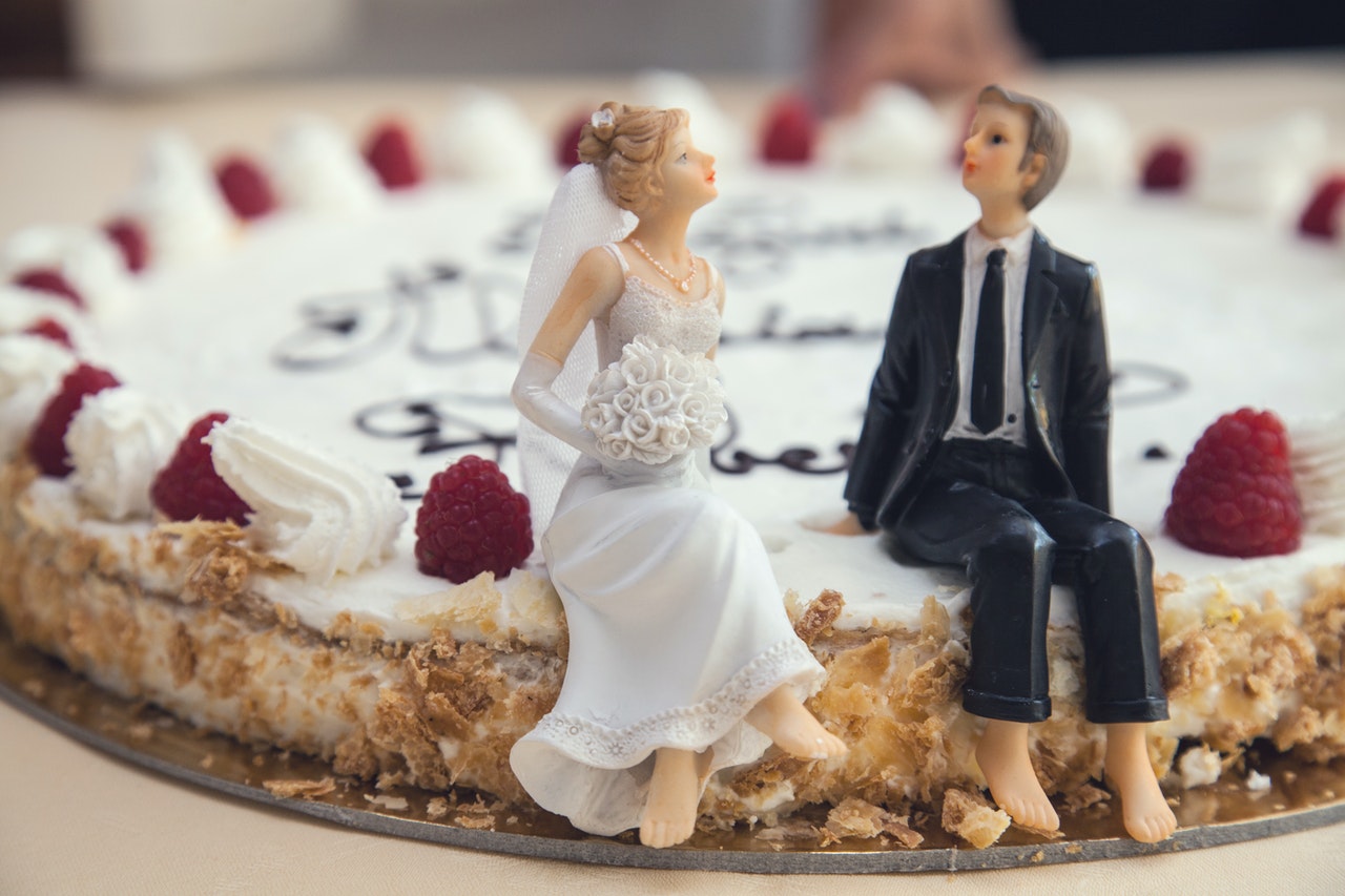 bride and groom cake toppers